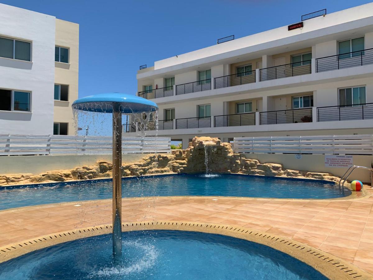 Chromata Holiday Apartment Paralimni Exterior foto