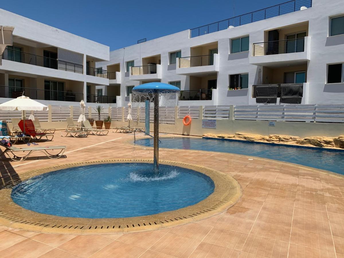 Chromata Holiday Apartment Paralimni Exterior foto